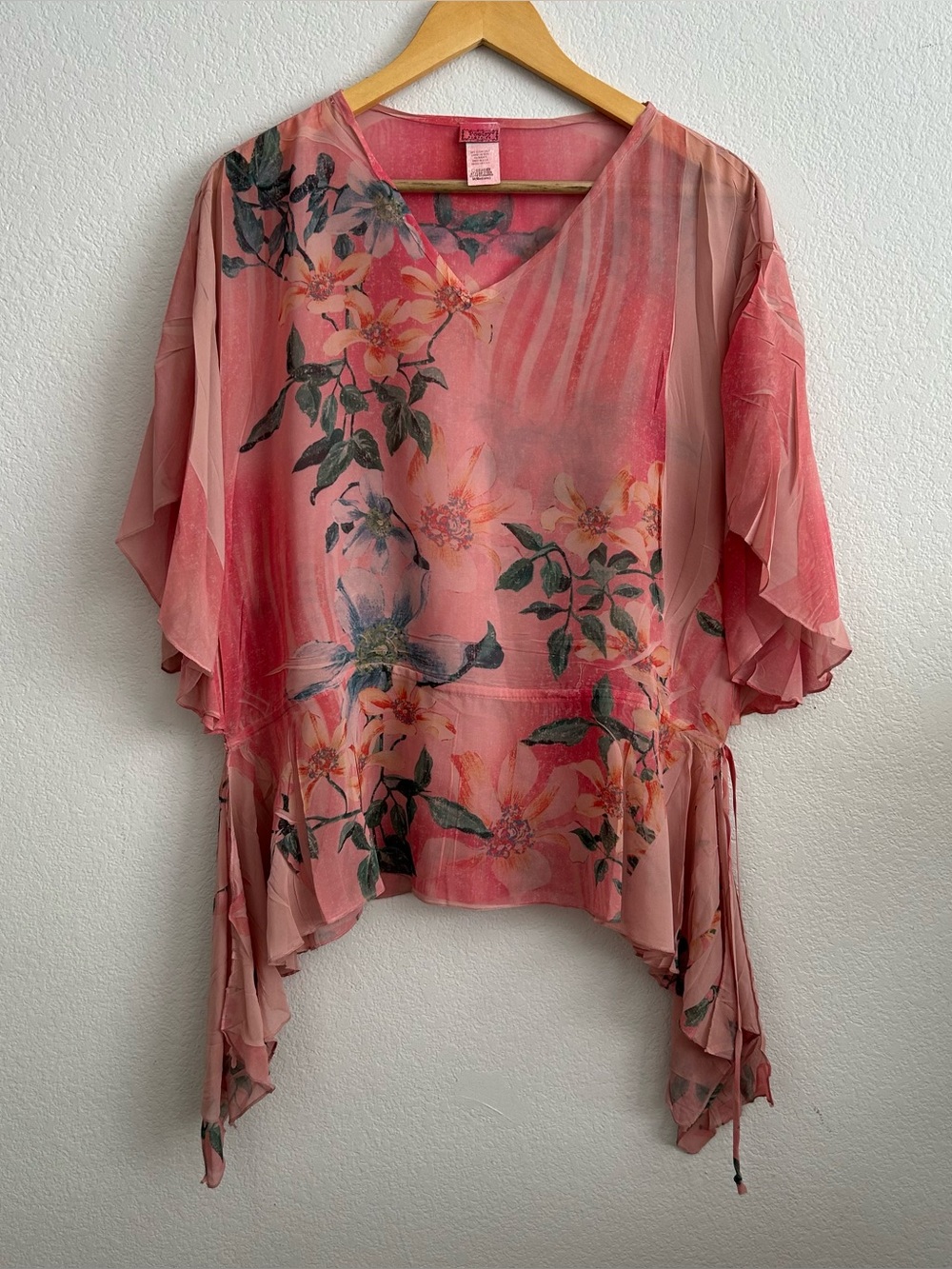 Women's Poetry Floral V Neck Blouse. Made In USA. Medium